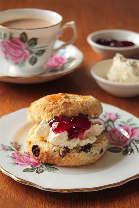 Scone Witch: A Delicate Balance of History and Innovation